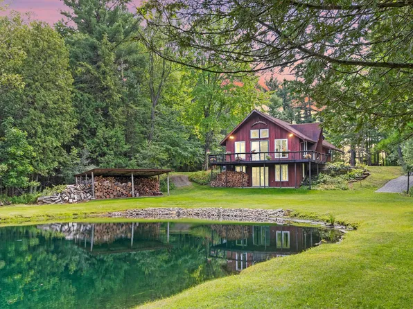 9558 Gray Lake Rd, Gillett, WI 54124