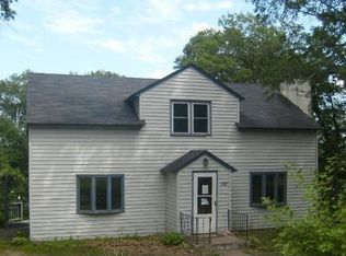 1302 High St, Spooner, WI 54801