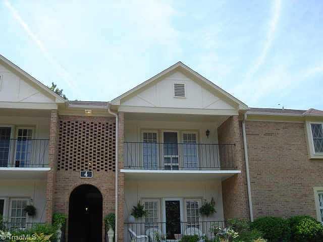 1st image of 4 E Fountain View Cir #E