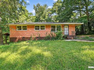 704 Valley View Dr, Forest Park, GA 30297