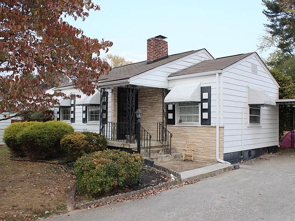 3rd image of 3300 Shaw Dr