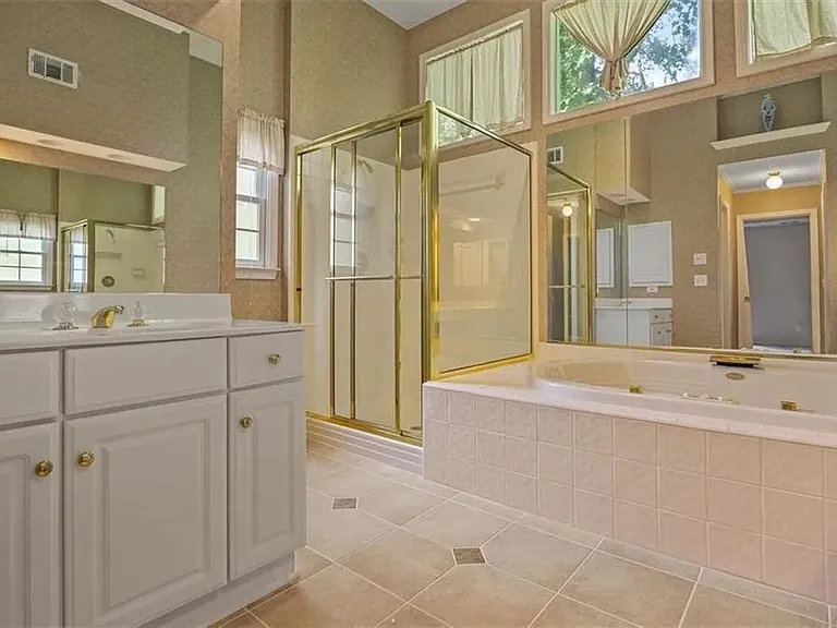 369 Patterson Rd — Photo 12