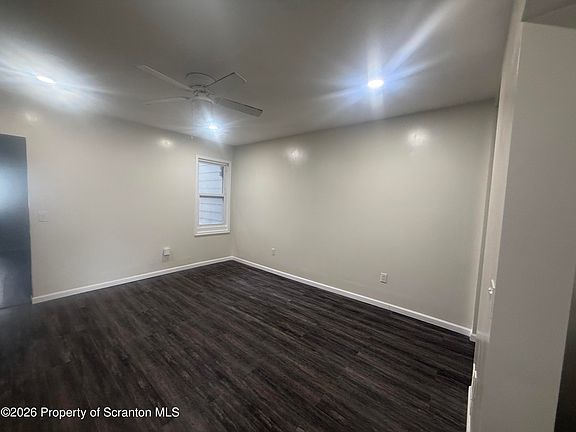 4th image of 216 Horton St