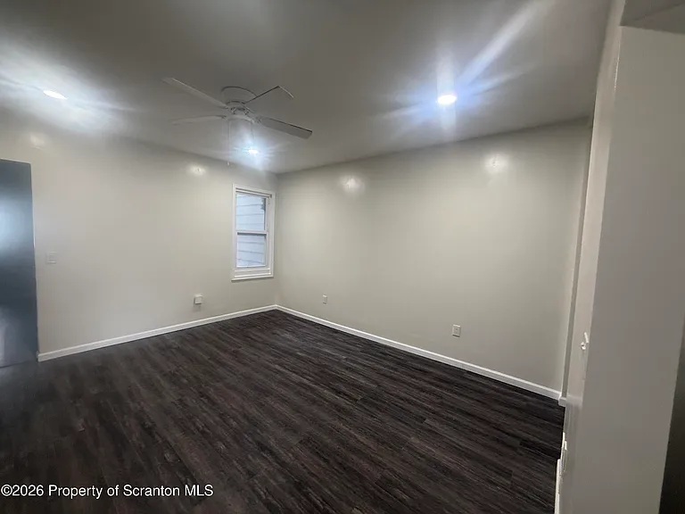 216 Horton St — Photo 4