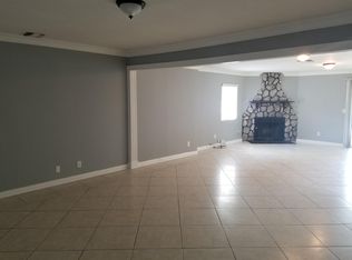 19404 Hartland St, Reseda, CA 91335