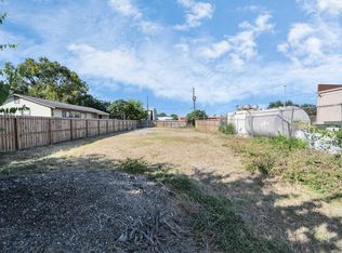 5717 Centralcrest St, Houston, TX 77092