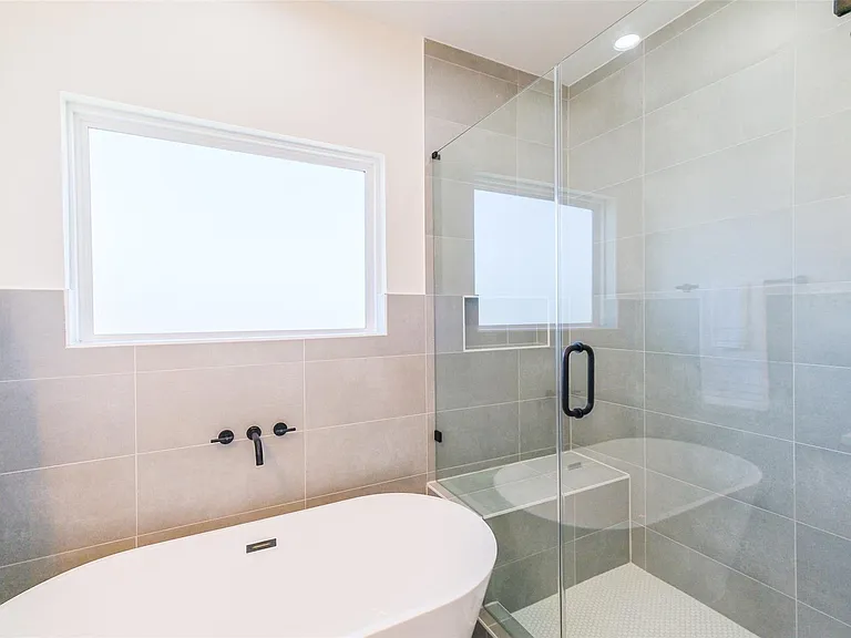 8323 Brecha Ln — Photo 21