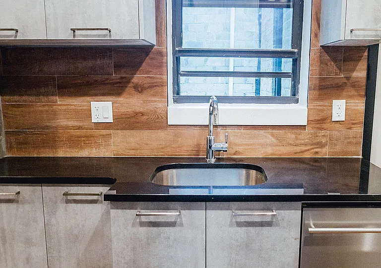 206 Scholes St #9 — Photo 19