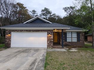 15 Rustic Ln, Savannah, GA 31406