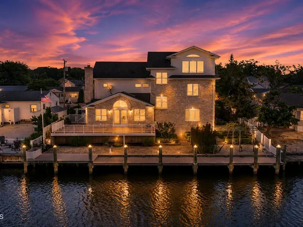 756 Tunney Point Drive, Toms River, NJ 08753