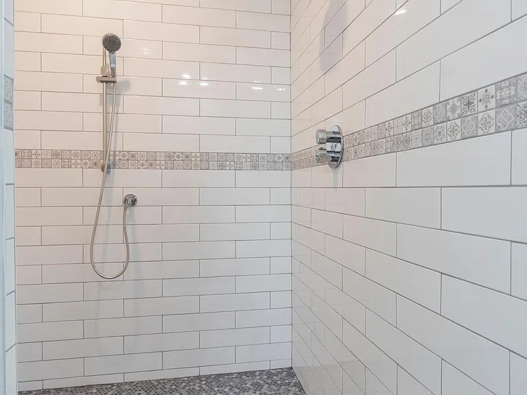 1422 Ogden St #2 — Photo 11