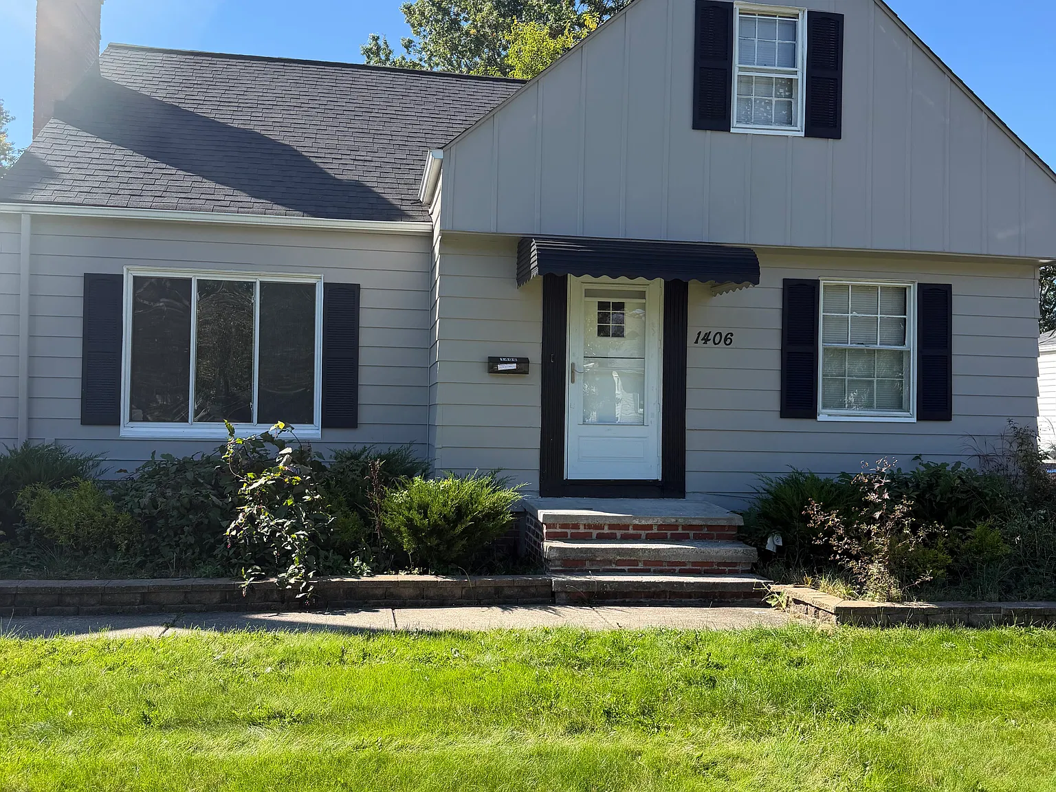 4 bed, 3.5 bath, 2200 sqft, $2,400 — Photo 3