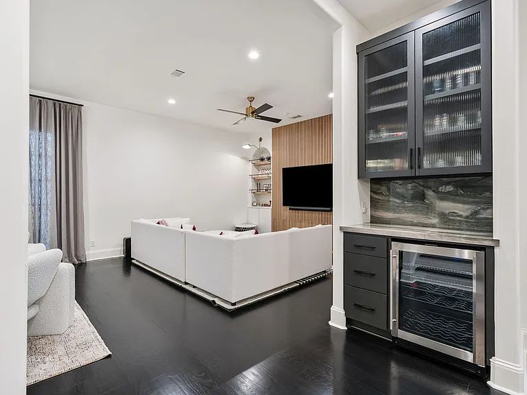 3960 W Alabama St — Photo 18