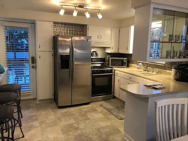121 Lilmont Dr — Photo 11
