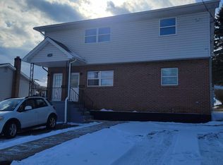 1286 Franklin St, Old Forge, PA 18518