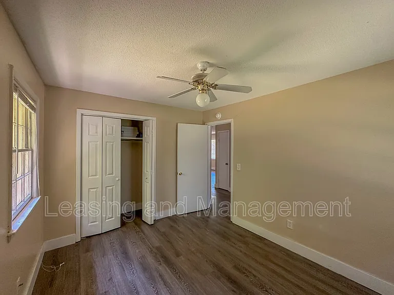 1045 Harbor View Rd #A — Photo 10