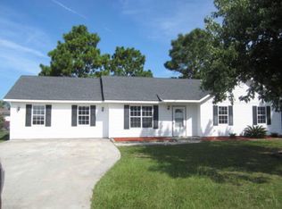 103 Dayrell Dr, Hubert, NC 28539