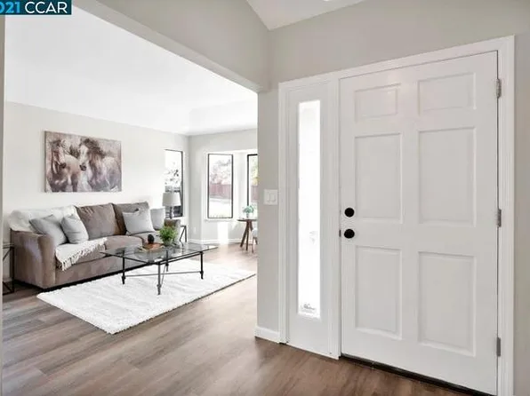 88 Midhill Rd, Martinez, CA 94553