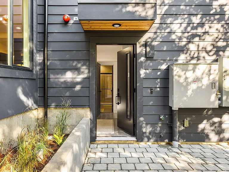 113 24th Ave E — Photo 19