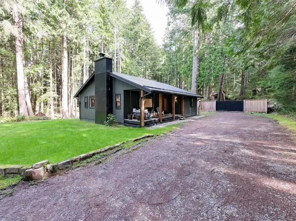 2783 Woodhaven Rd, Capital, BC V9Z 1G6