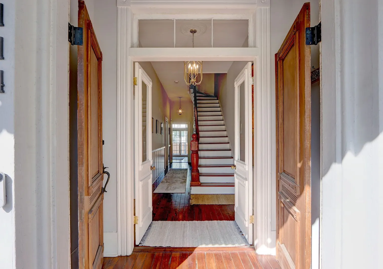 114 W Duffy Street, Savannah, GA 31401 — Photo 4