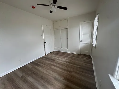 LA 798 - Carson Villa Photo 1