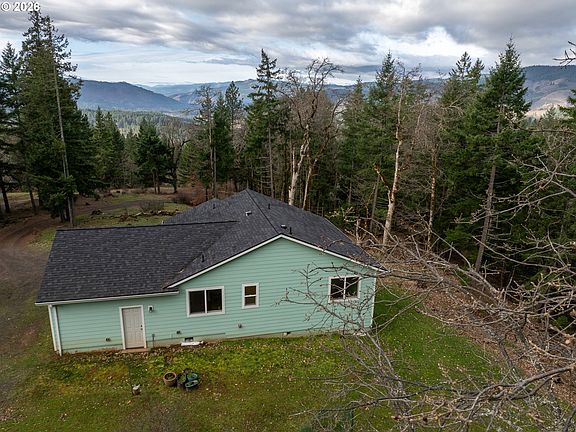 4th image of 244 Lyons Rd