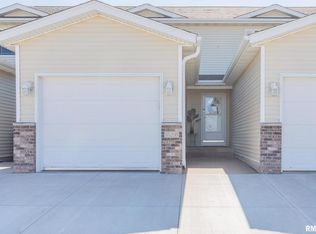 720 Prairie Meadow Dr, Blue Grass, IA 52726
