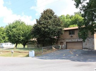 156 Runyan Cir, Sevierville, TN 37862