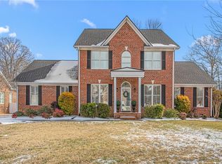 204 Georgetowne Dr, Elon, NC 27244