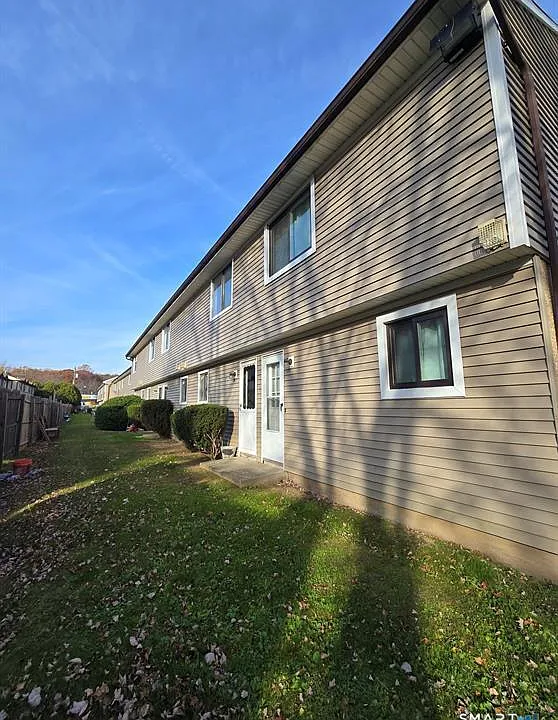 1448 Meriden Rd #15