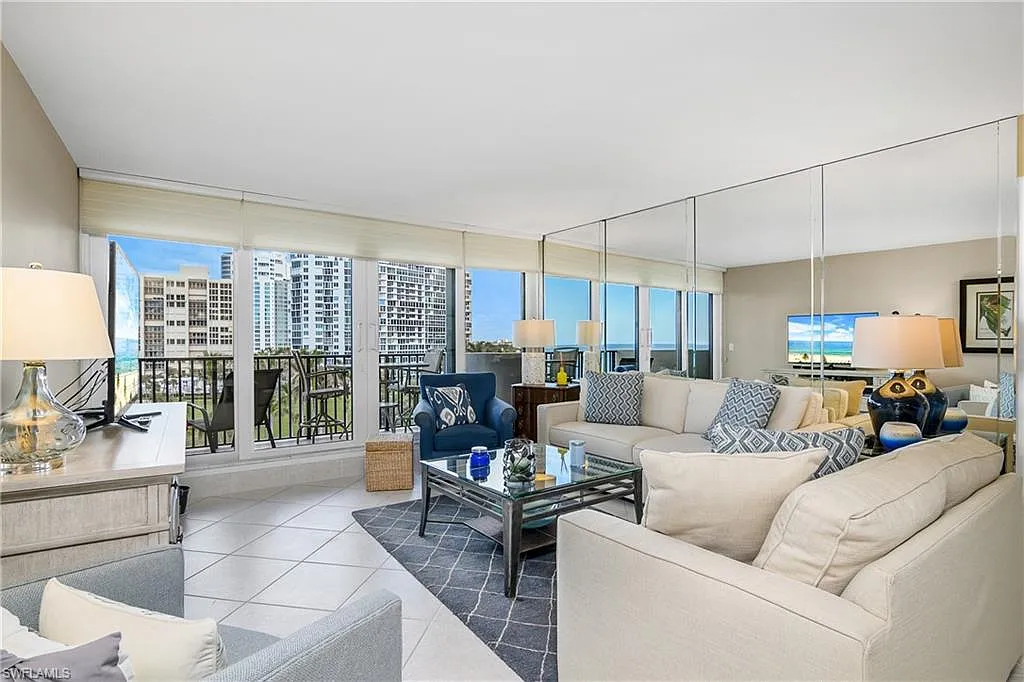 2 bed, 2.0 bath, 1267 sqft, $12,000 — Photo 4