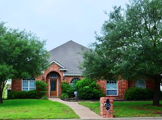 924 Lands End Cv, Hewitt, TX 76643
