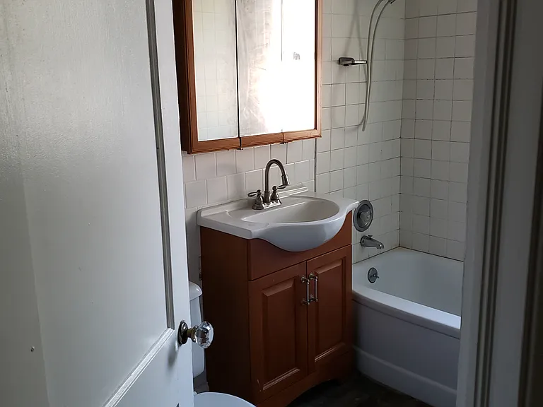 1575 Cohassett Ave #1 — Photo 9
