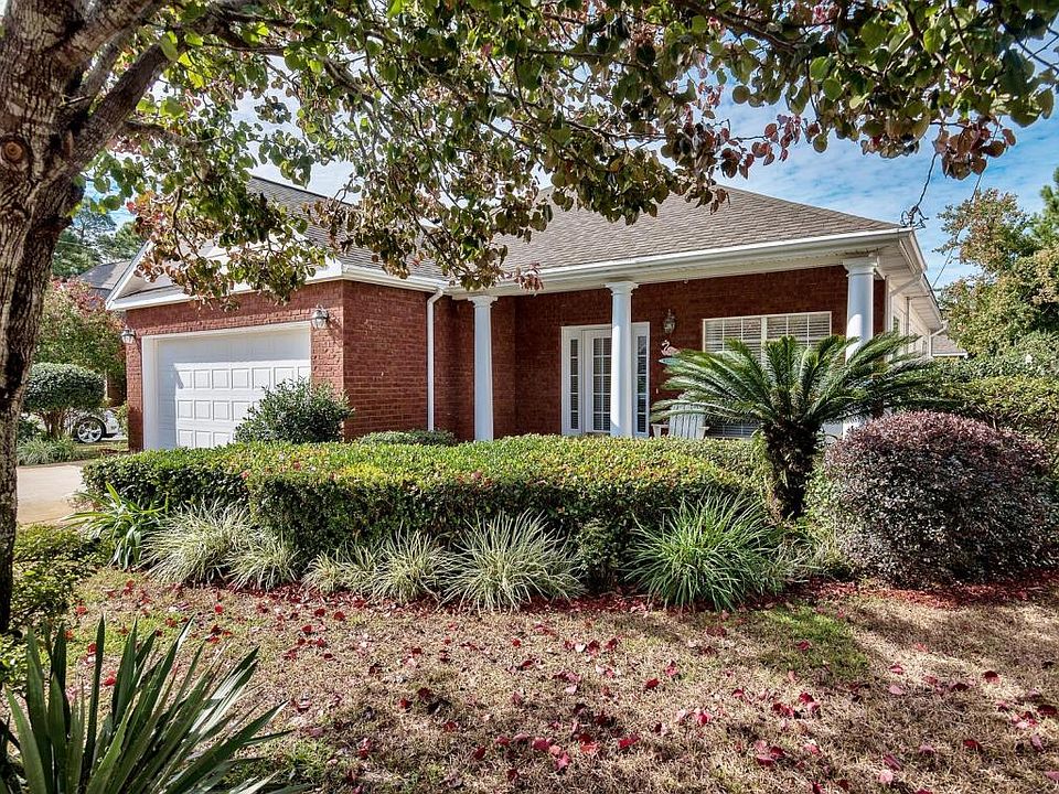 1st image of 74 Hidden Lakes Dr