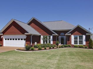 211 Bedford White Rd, Jackson, TN 38305