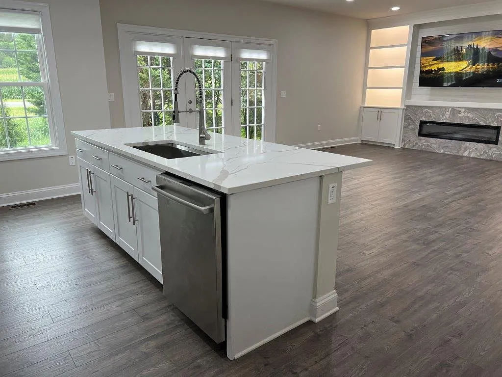 3 bed, 2.5 bath, 2000 sqft, $2,750 — Photo 3