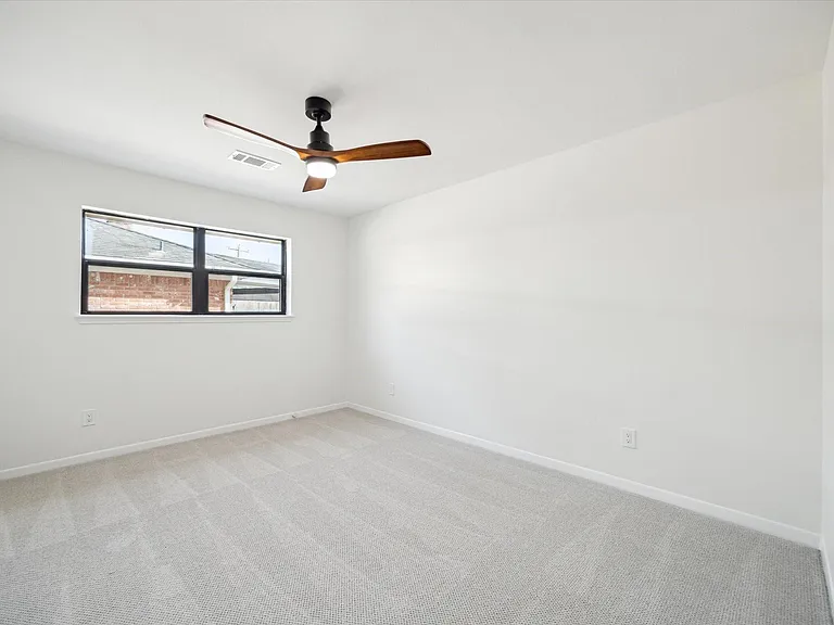 7715 Twin Hills Dr — Photo 23
