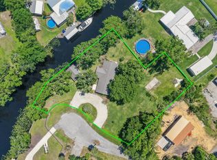 137 & 135 Riverside Dr, Satsuma, FL 32189