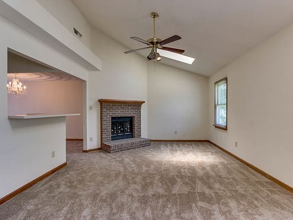 5th image of 2572 Gaines Mill Dr