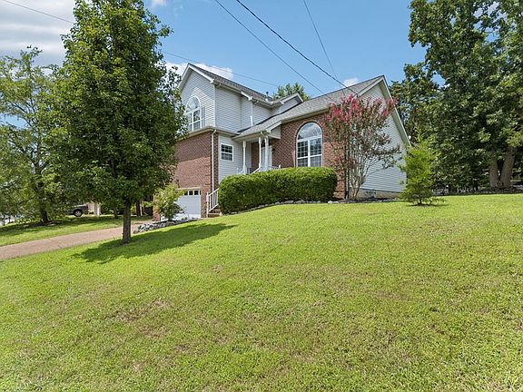 3rd image of 3789 Waterford Way
