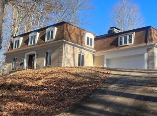1437 Hinkle Lake Rd, Bridgeport, WV 26330