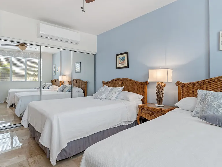 E28 Boqueron Marina — Photo 11