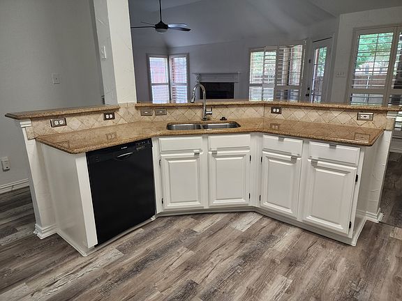 5th image of 9720 Windy Hollow Dr