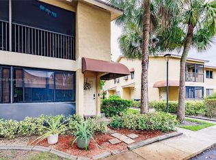 3071 N Oakland Forest Dr APT 202, Oakland Park, FL 33309