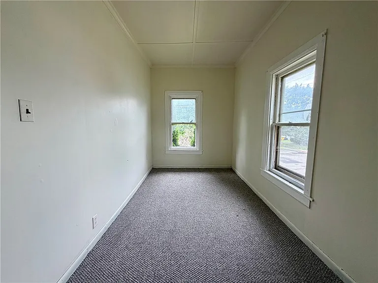 1320 Grand Central Ave — Photo 7