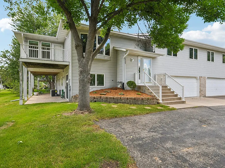 3525 Cory Ln — Photo 1