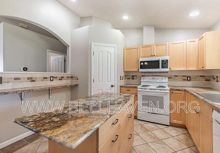 12447 W Norristown St — Photo 2