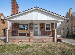 13426 Oakdale St, Southgate, MI 48195