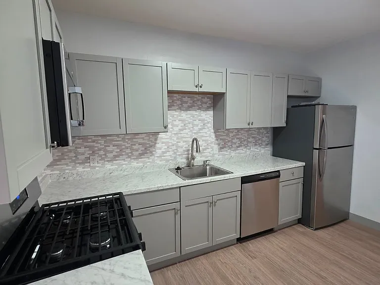 1609 Brighton Pl — Photo 5